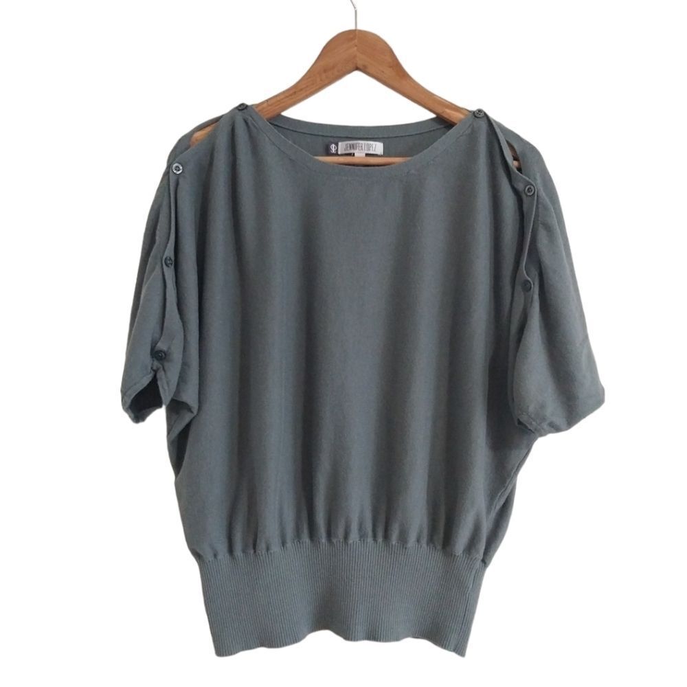 woman's shirt Jennifer Lopez top size small blouse
